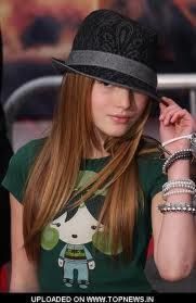 bella_thorne.jpg bella_thorne.jpg